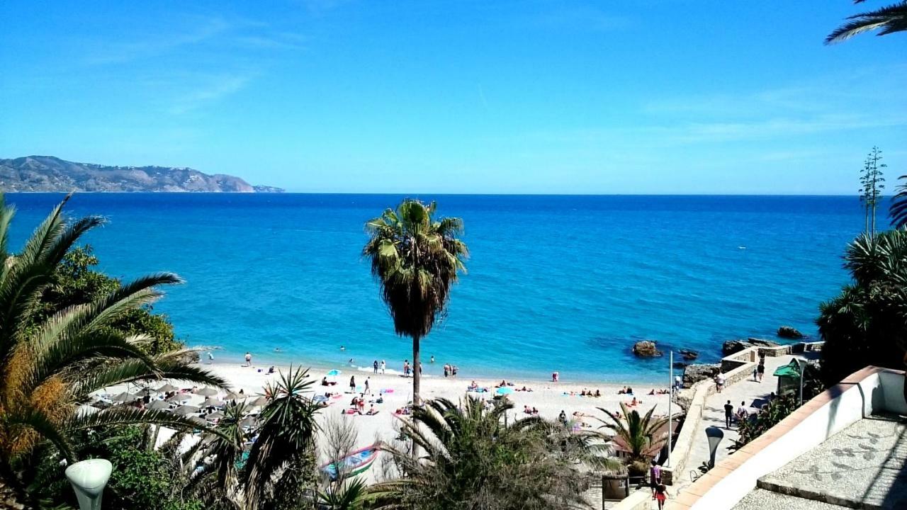 Central Nerja Buitenkant foto
